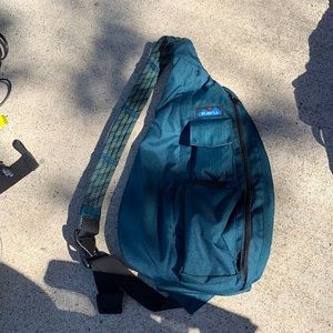 KAVU sling bag